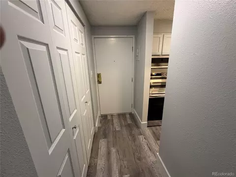 Entry Way - 209 E Highline Cir #209-202, Centennial, CO 80122 photo 4 of 4