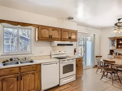 6219 Iris Way, Arvada, CO 80004 photo 13
