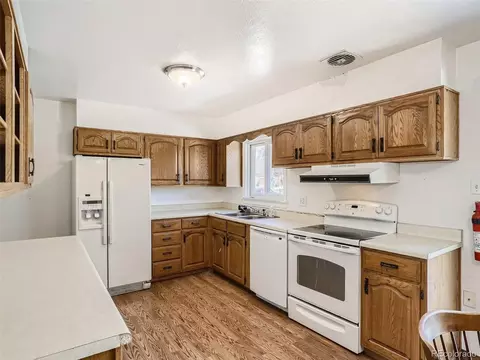 6219 Iris Way, Arvada, CO 80004 photo 11