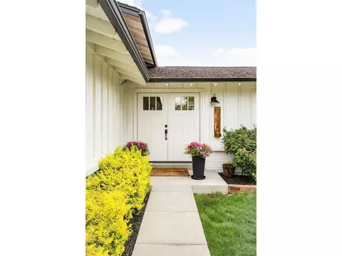 7270 Euclid Dr, Centennial, CO 80111