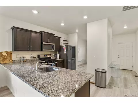309 Spruce St, Bennett, CO 80102 photo 4