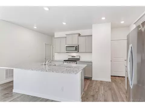 27504 E 1st Pl, Aurora, CO 80018 photo 11