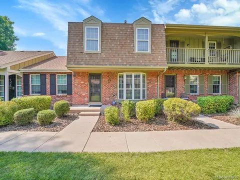 8822 E Amherst Dr #E, Denver, CO 80231 photo 4