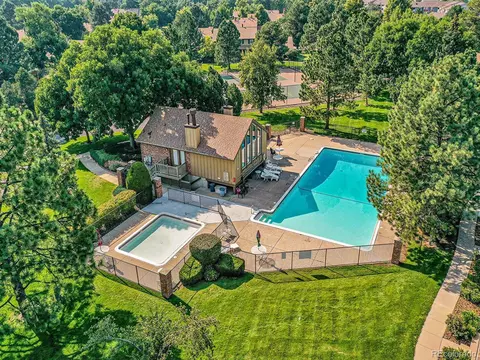 8822 E Amherst Dr #E, Denver, CO 80231 photo 28