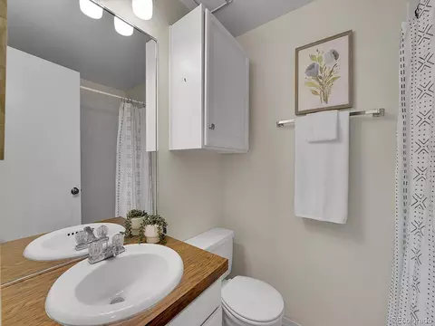 8822 E Amherst Dr #E, Denver, CO 80231 photo 17