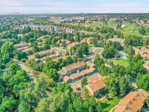 8822 E Amherst Dr #E, Denver, CO 80231 photo 24