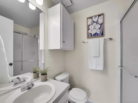 8822 E Amherst Dr #E, Denver, CO 80231 photo 19