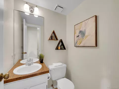 8822 E Amherst Dr #E, Denver, CO 80231 photo 13