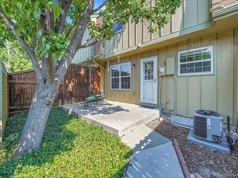 8822 E Amherst Dr #E, Denver, CO 80231 photo 21