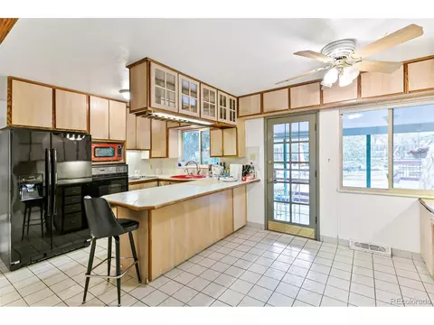 7624 E Colgate Pl, Denver, CO 80231 photo 6