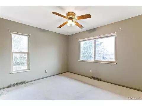 7624 E Colgate Pl, Denver, CO 80231 photo 14