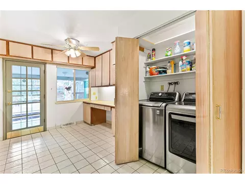 7624 E Colgate Pl, Denver, CO 80231 photo 10
