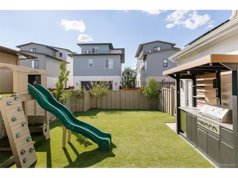 Exterior - 9963 E 63rd Pl, Denver, CO 80238 photo 3 of 8