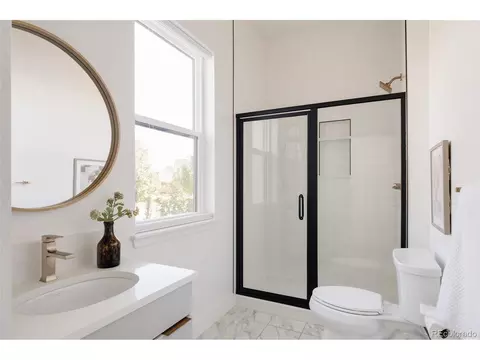 Bath - 9963 E 63rd Pl, Denver, CO 80238 photo 1 of 7