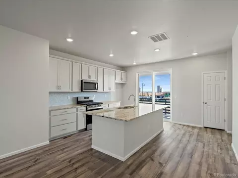 16720 Shoshone Pl, Broomfield, CO 80023