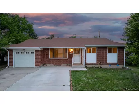 415 S Wheeling Way, Aurora, CO 80012