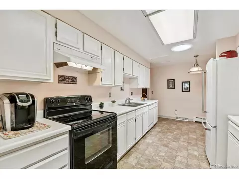 12006 E Maple Ave, Aurora, CO 80012 photo 9