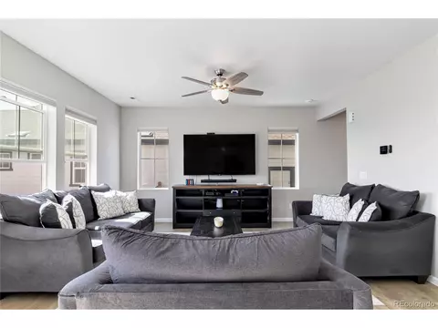 27798 E 7th Pl, Aurora, CO 80018 photo 9