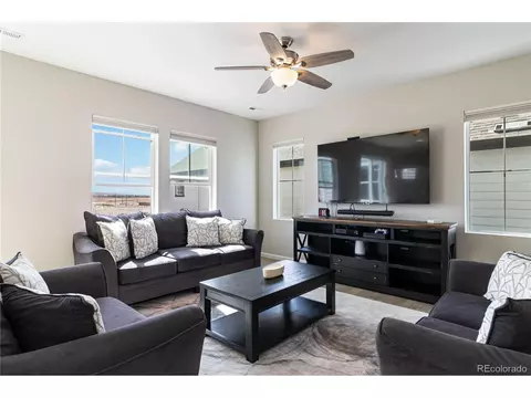 27798 E 7th Pl, Aurora, CO 80018 photo 11