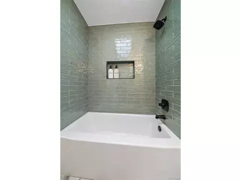 Bath - 3316 Hickok Pl, Boulder, CO 80301 photo 3 of 5