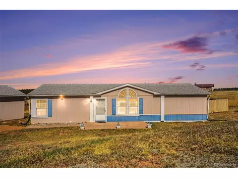 301 E Longbow Dr, Divide, CO 80814