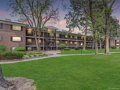 6800 E Tennessee Ave #621, Denver, CO 80224