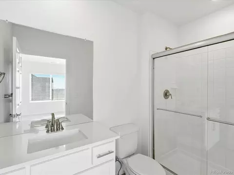Bath - 4714 Cloudburst Ln, Morrison, CO 80465 photo 1 of 6
