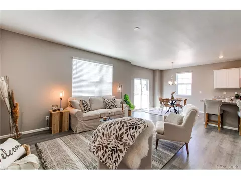 10099 Cascade St, Longmont, CO 80504 photo 2