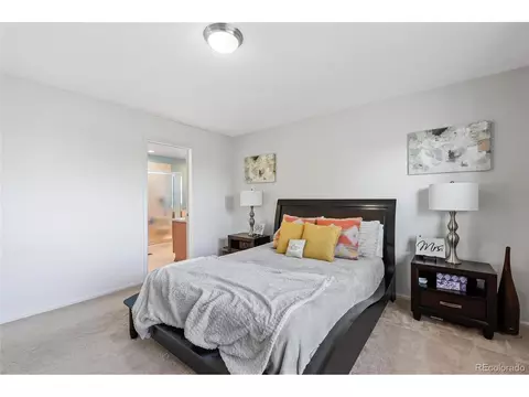 19556 E 39th Ave, Denver, CO 80249 photo 13
