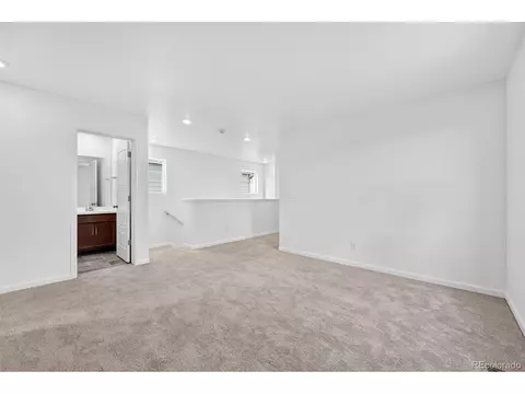 23752 E 33rd Pl, Aurora, CO 80019 photo 10