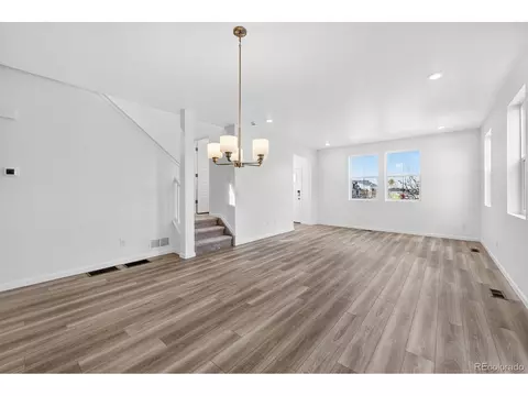 23752 E 33rd Pl, Aurora, CO 80019 photo 4