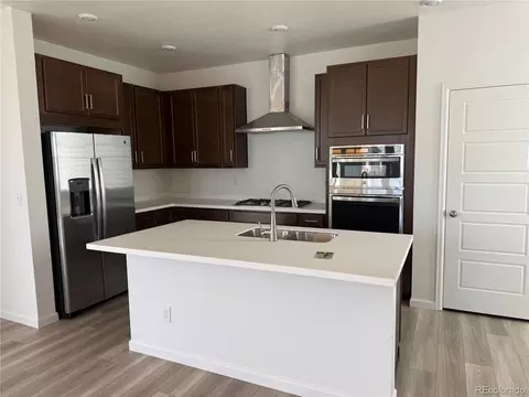 23752 E 33rd Pl, Aurora, CO 80019 photo 3