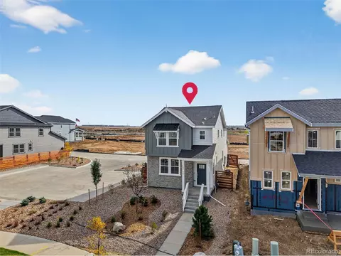 23752 E 33rd Pl, Aurora, CO 80019