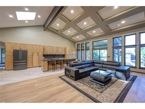 27 Beacon Hill Ln, Greenwood Village, CO 80111