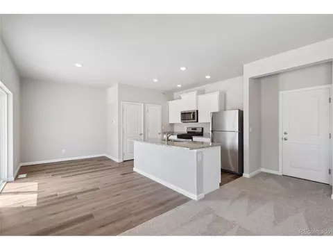 7410 E Big Thompson Cir, Frederick, CO 80530 photo 4