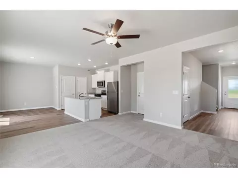 7410 E Big Thompson Cir, Frederick, CO 80530 photo 3