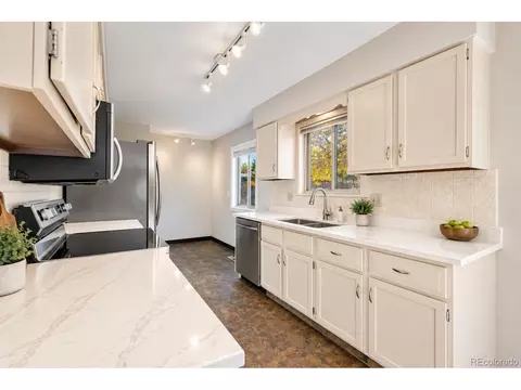 5915 Mercury Dr, Fort Collins, CO 80525