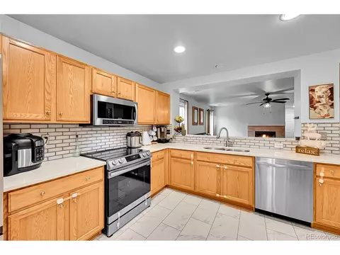 5577 Jasper St, Denver, CO 80239 photo 7