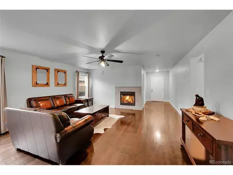 5577 Jasper St, Denver, CO 80239 photo 3