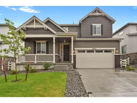 27922 E Glasgow Pl, Aurora, CO 80016