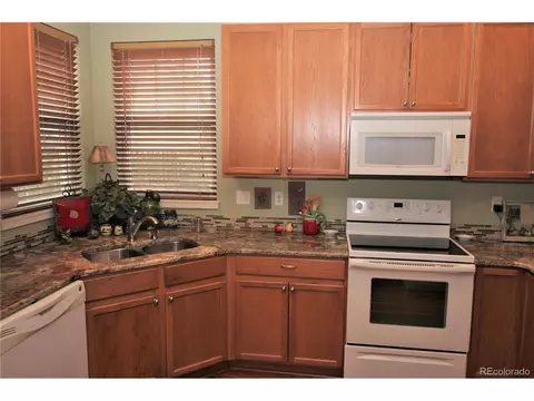 19222 E Adriatic Pl, Aurora, CO 80013 photo 4
