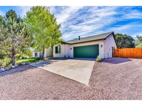 32 Kyndra Ct, Canon City, CO 81212