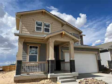 46521 Orchard Dr, Bennett, CO 80102