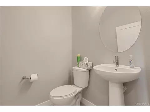 10101 E 62nd Ave, Denver, CO 80238 photo 5
