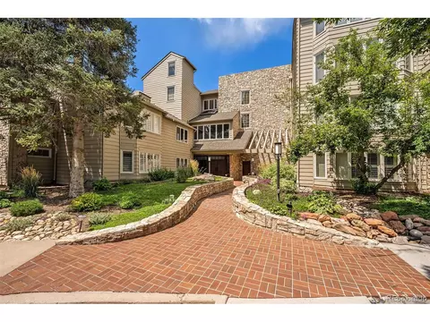 4605 S Yosemite St #401, Denver, CO 80237