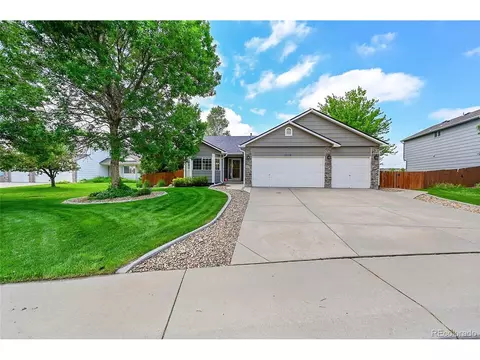 2205 Santa Fe Dr, Longmont, CO 80504