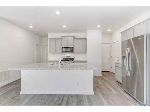45800 Silverdrop Ave, Bennett, CO 80102 photo 7