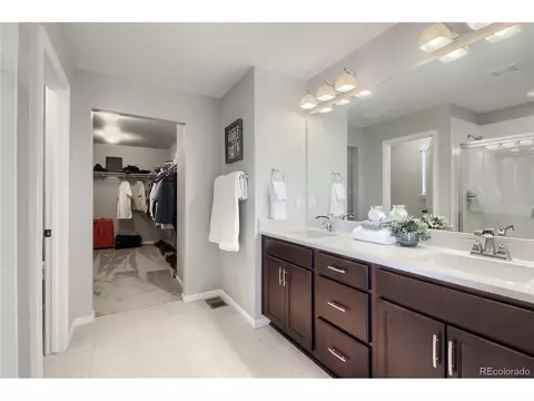 27933 E 9th Dr, Aurora, CO 80018 photo 21