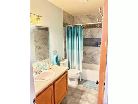 Bath - 8467 Everett Way #E, Arvada, CO 80005 photo 2 of 3