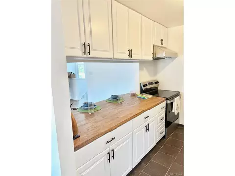 Kitchen - 8467 Everett Way #E, Arvada, CO 80005 photo 3 of 5